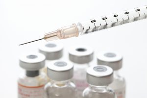 お子さまの定期予防接種について